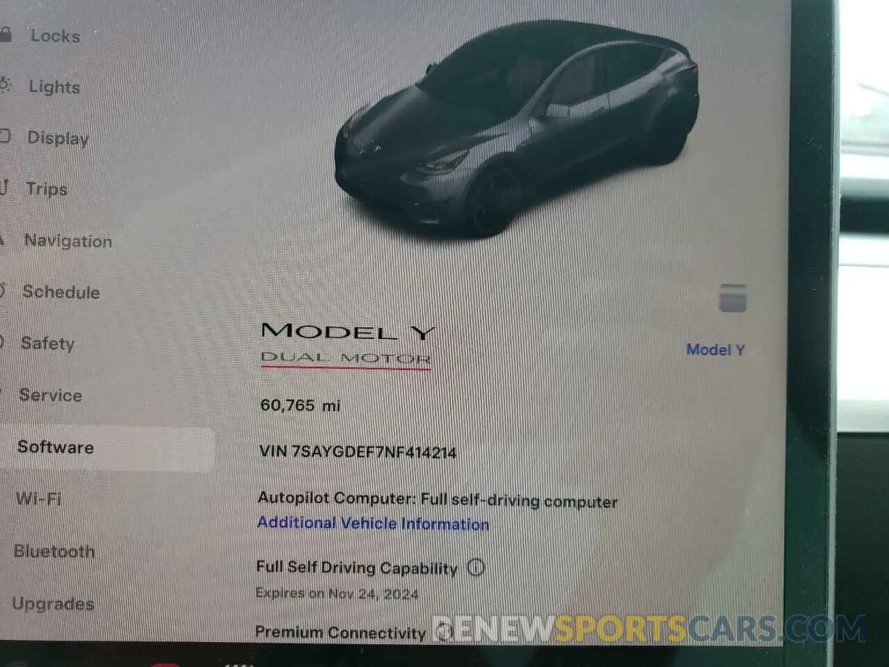 9 Photograph of a damaged car 7SAYGDEF7NF414214 TESLA MODEL Y 2022