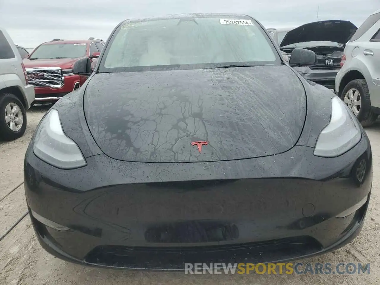 5 Photograph of a damaged car 7SAYGDEF7NF441882 TESLA MODEL Y 2022