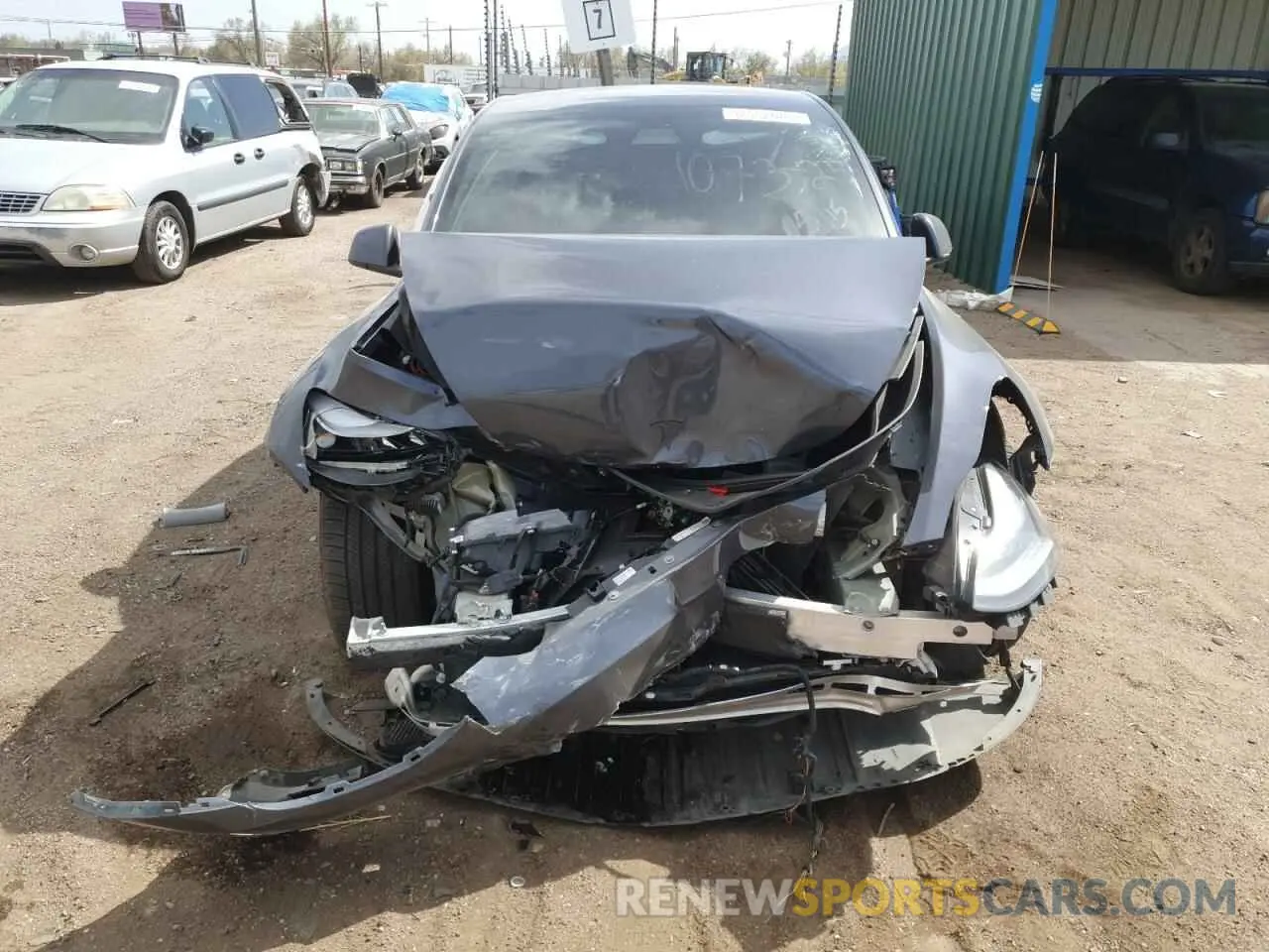 5 Photograph of a damaged car 7SAYGDEF7NF456866 TESLA MODEL Y 2022