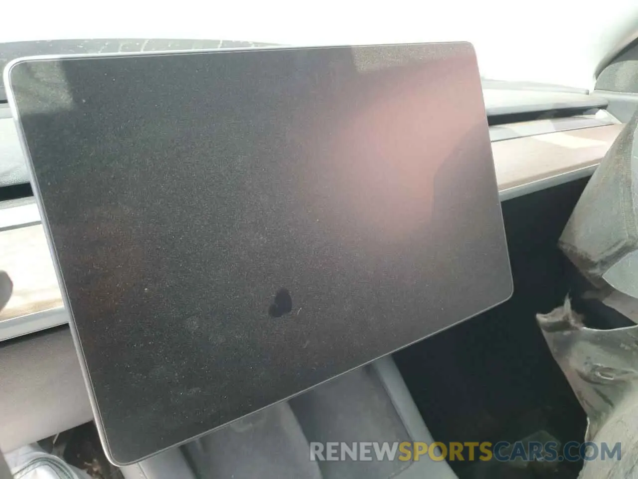 9 Photograph of a damaged car 7SAYGDEF7NF456866 TESLA MODEL Y 2022