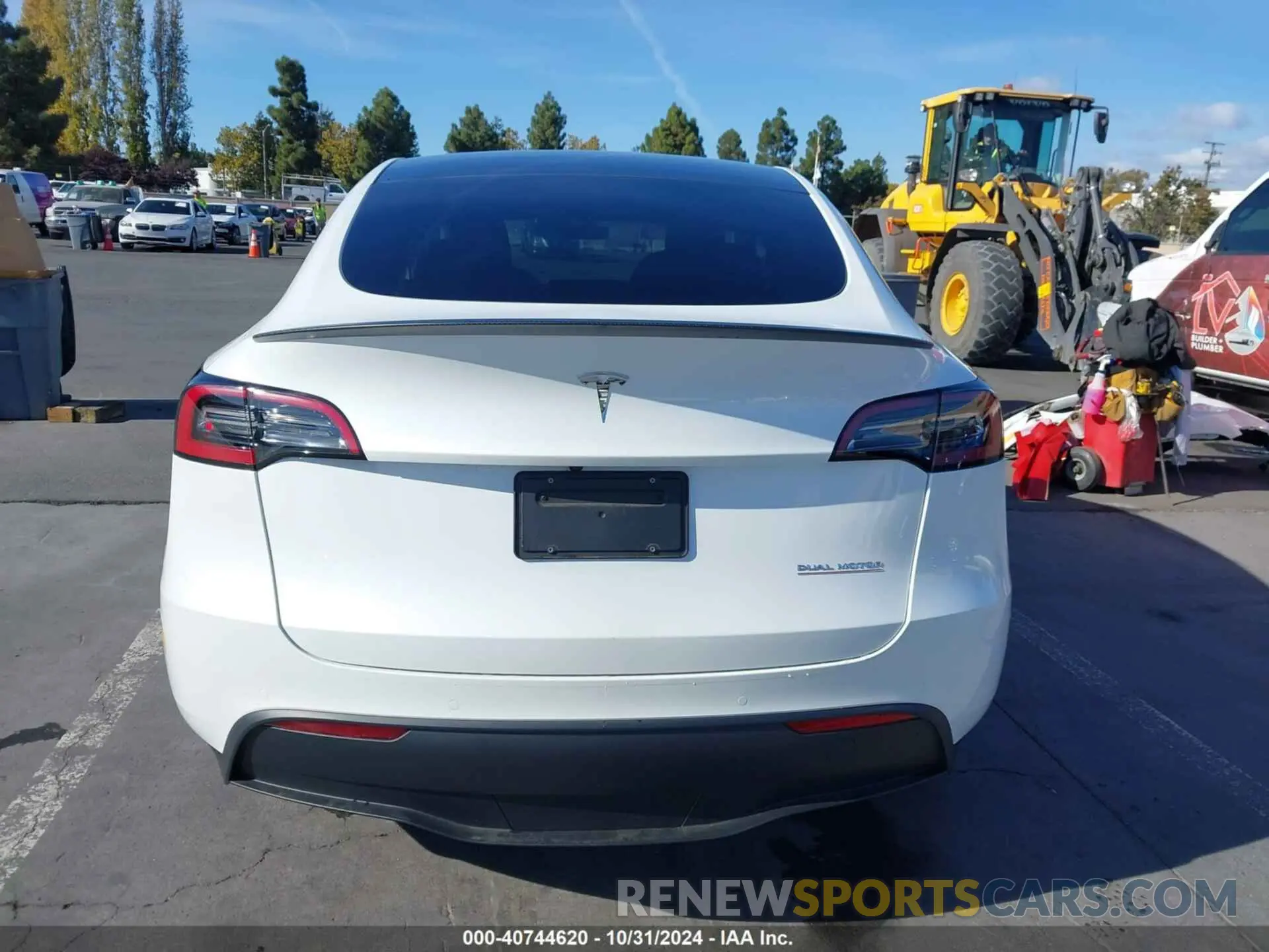16 Photograph of a damaged car 7SAYGDEF7NF488104 TESLA MODEL Y 2022