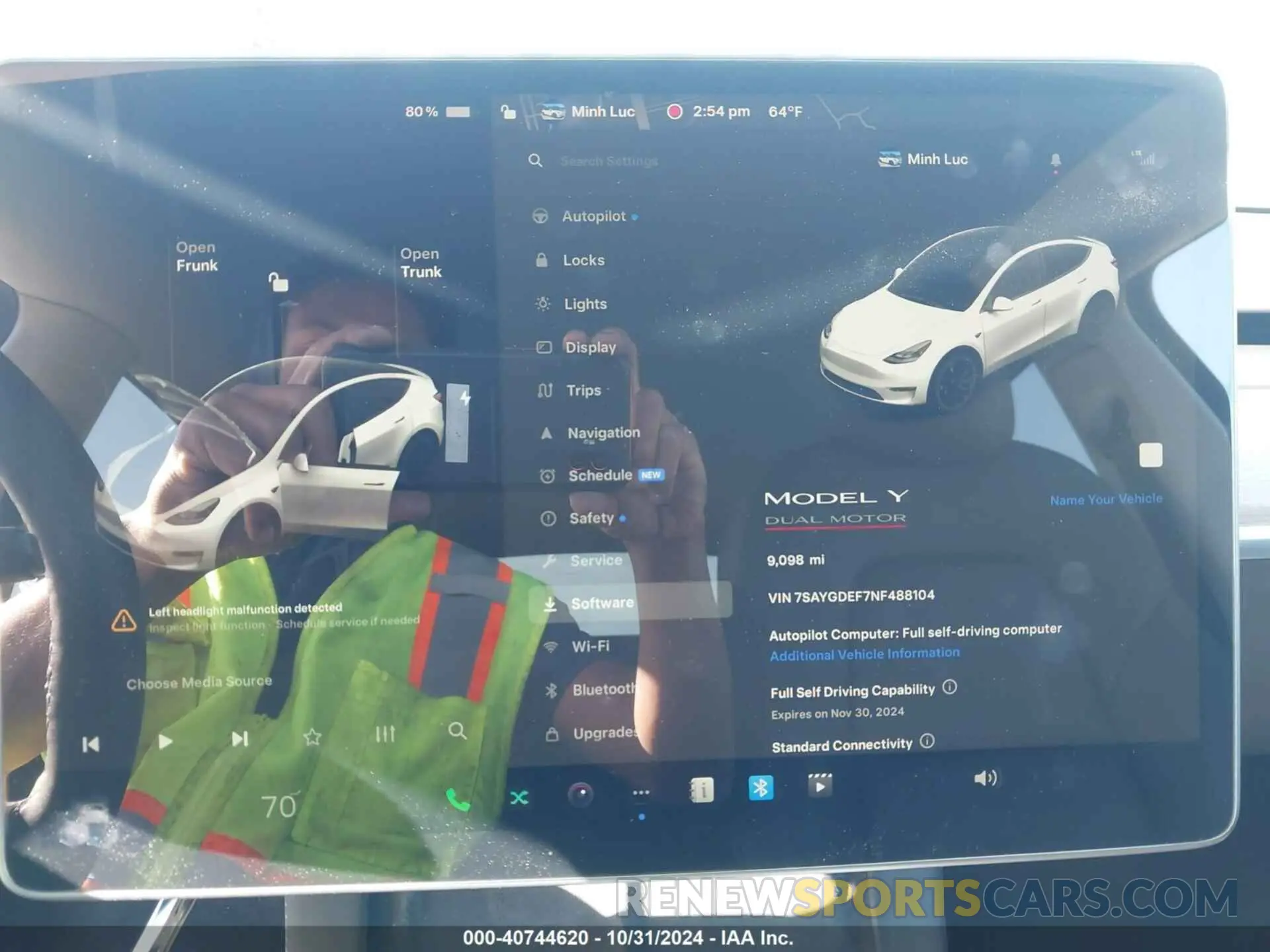 18 Photograph of a damaged car 7SAYGDEF7NF488104 TESLA MODEL Y 2022