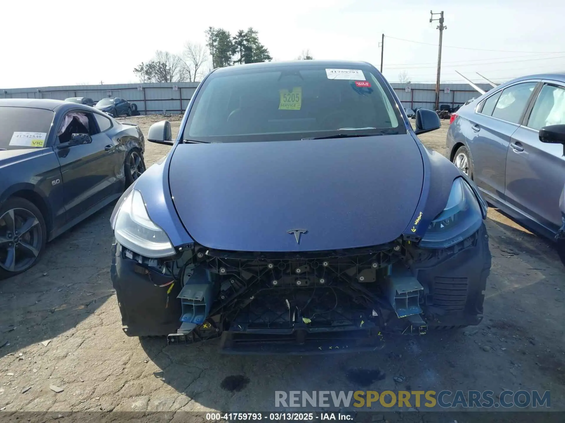 12 Photograph of a damaged car 7SAYGDEF7NF497076 TESLA MODEL Y 2022