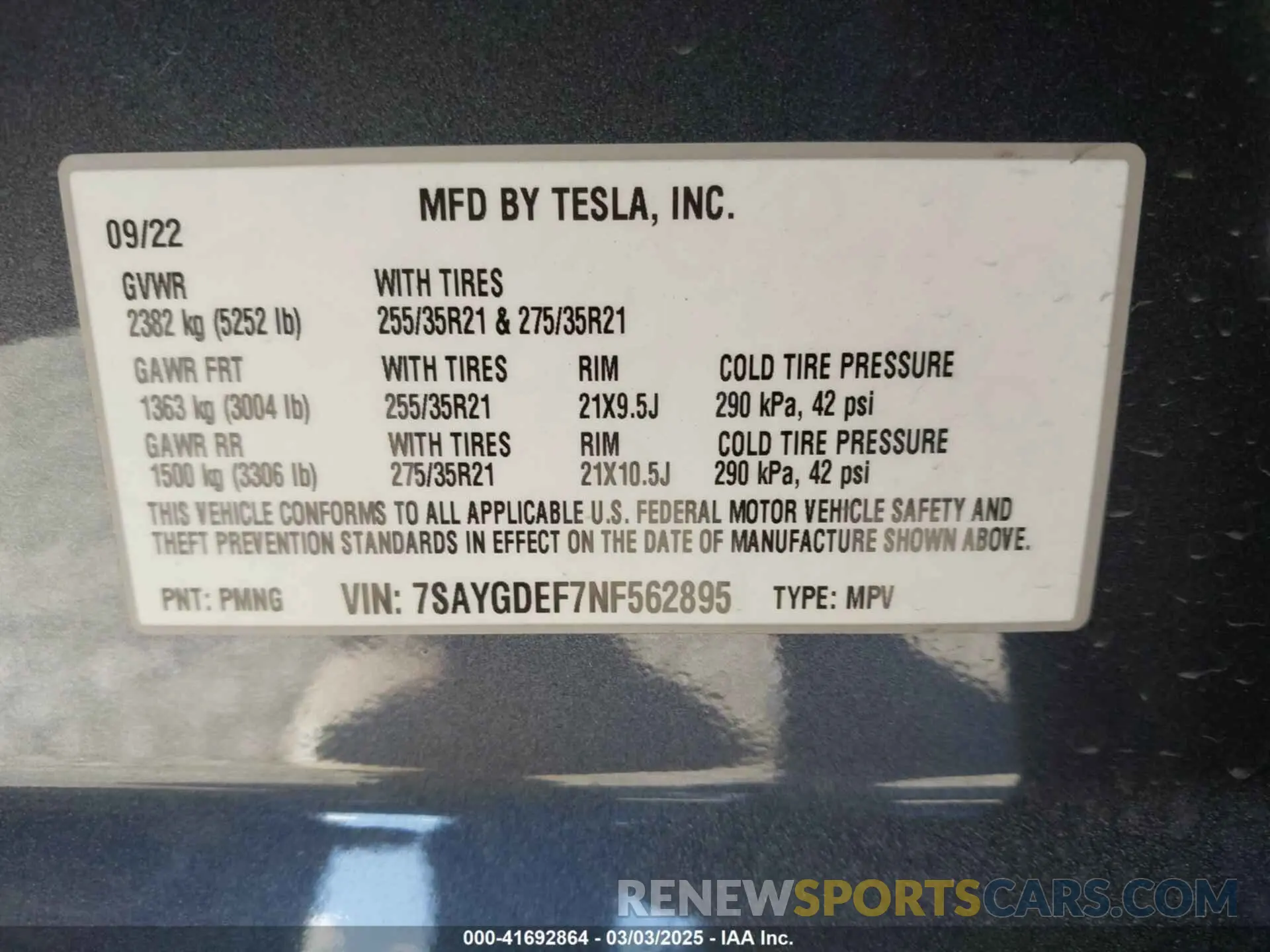 9 Photograph of a damaged car 7SAYGDEF7NF562895 TESLA MODEL Y 2022