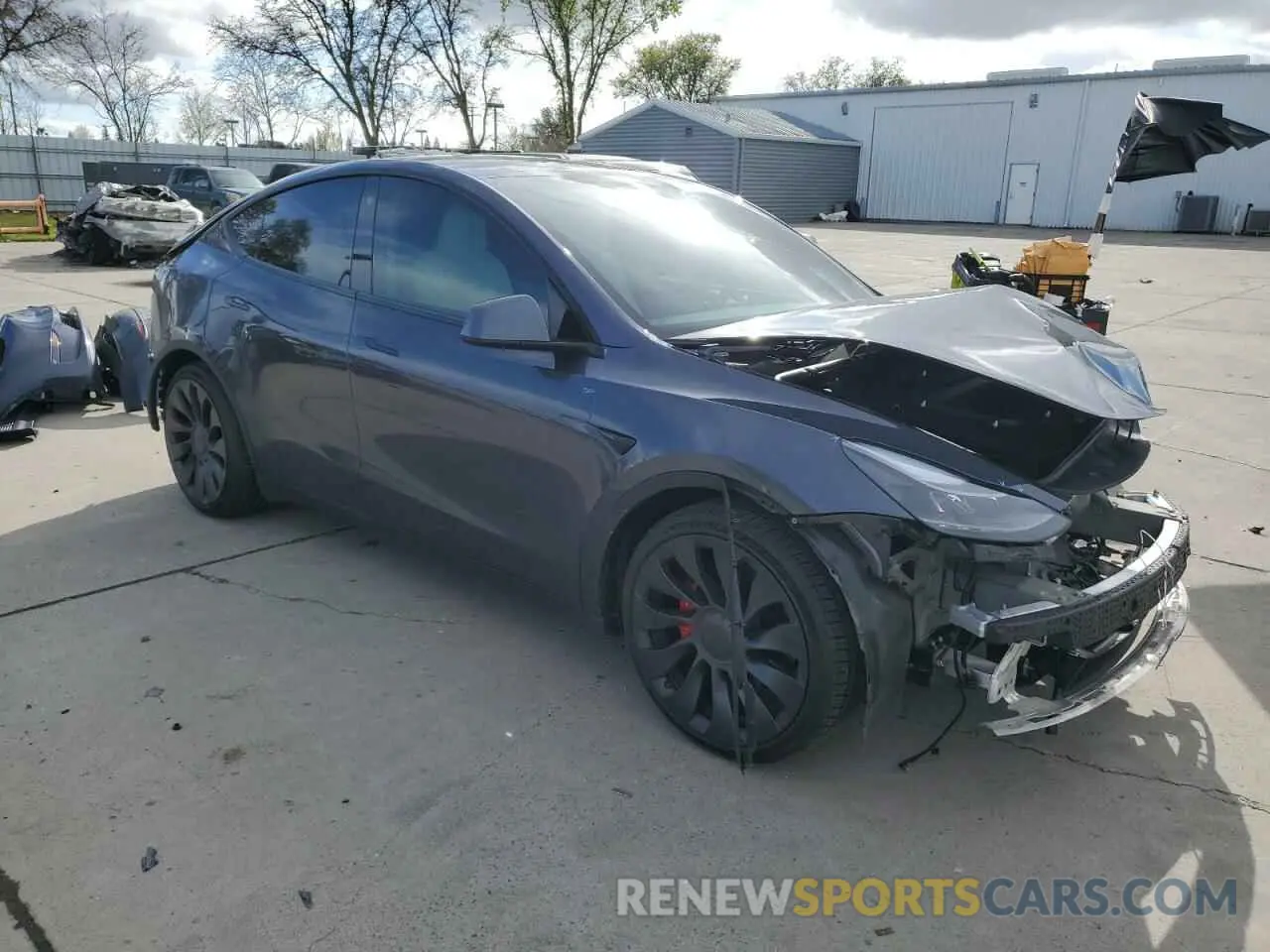 4 Photograph of a damaged car 7SAYGDEF8NF341273 TESLA MODEL Y 2022