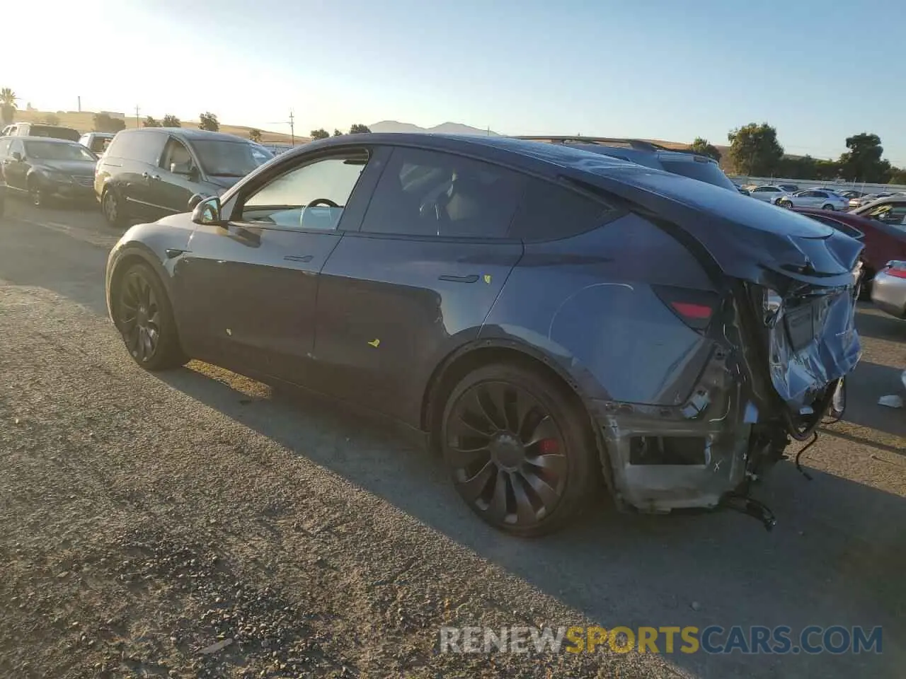 2 Photograph of a damaged car 7SAYGDEF8NF348739 TESLA MODEL Y 2022