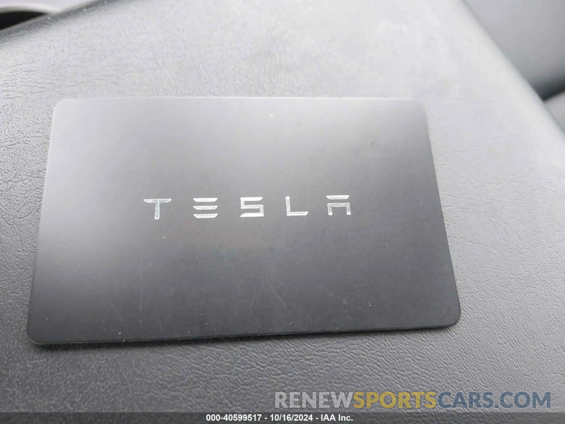 11 Photograph of a damaged car 7SAYGDEF8NF375505 TESLA MODEL Y 2022