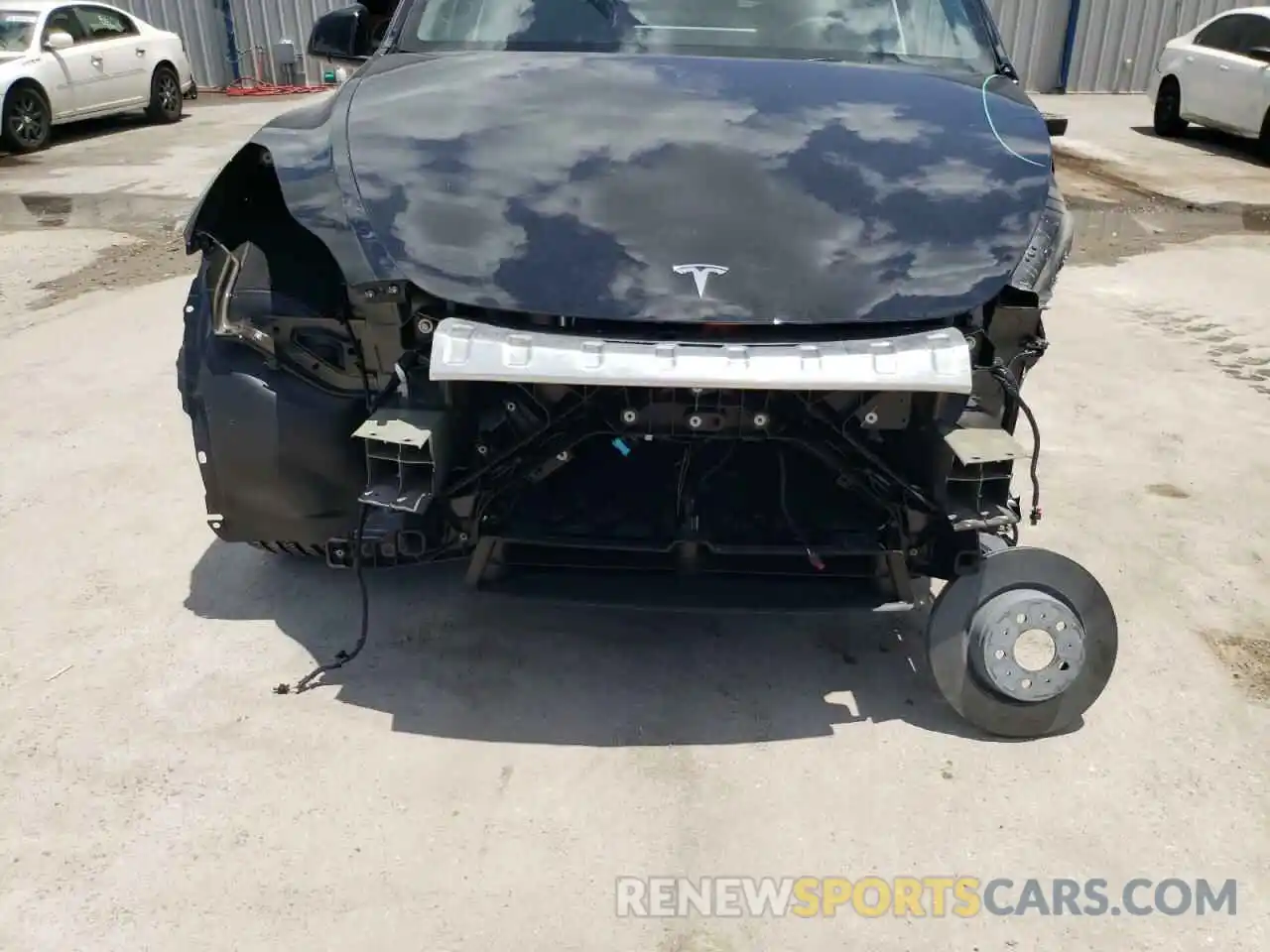 9 Photograph of a damaged car 7SAYGDEF8NF378114 TESLA MODEL Y 2022