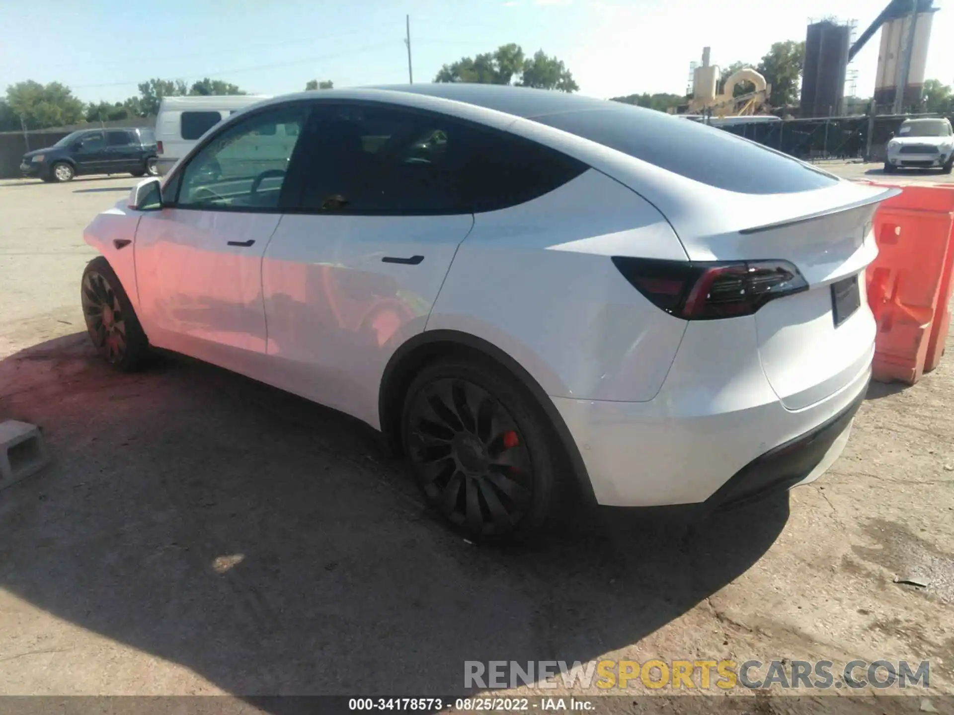 3 Photograph of a damaged car 7SAYGDEF8NF382034 TESLA MODEL Y 2022