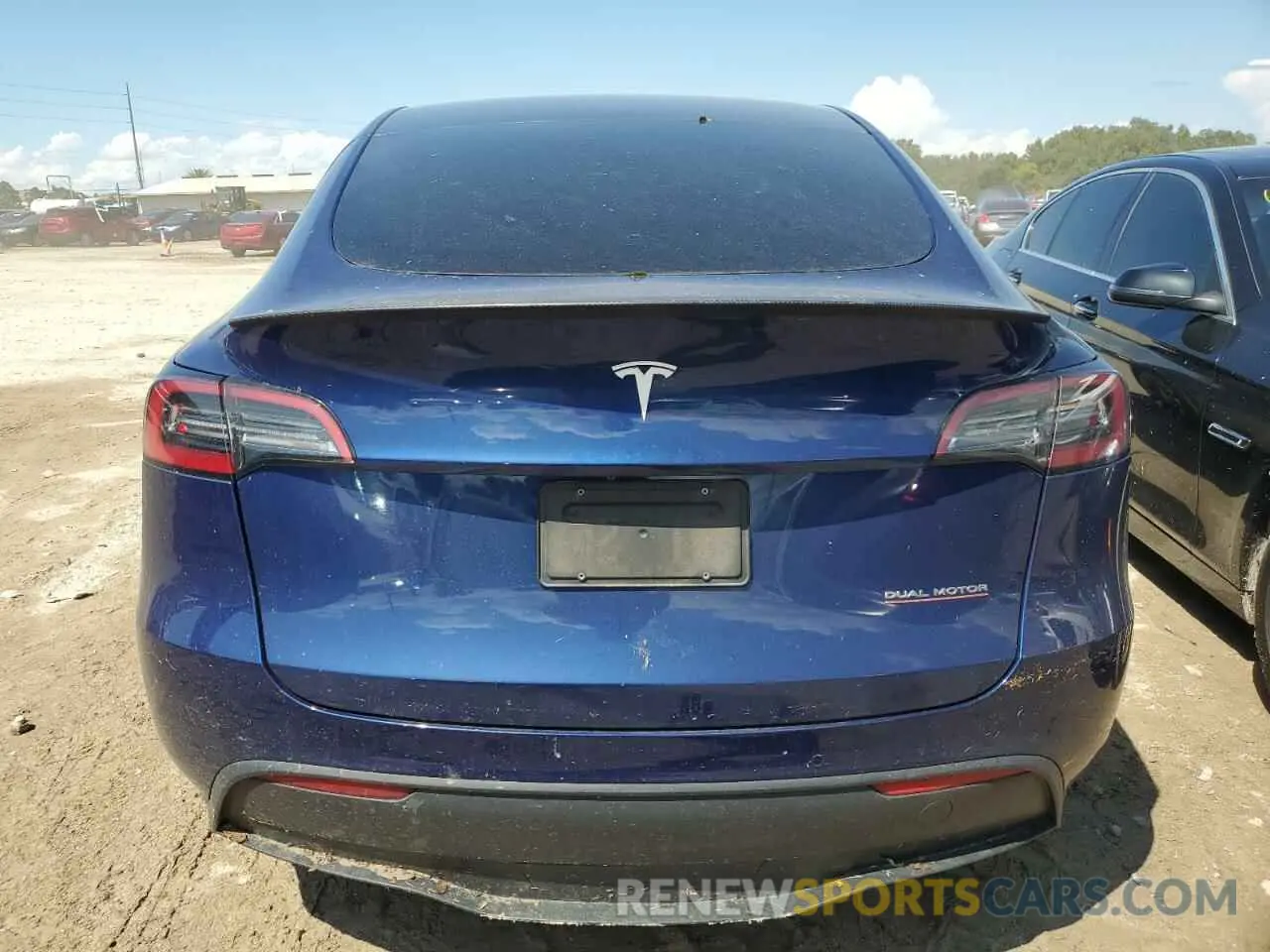 6 Photograph of a damaged car 7SAYGDEF8NF441826 TESLA MODEL Y 2022