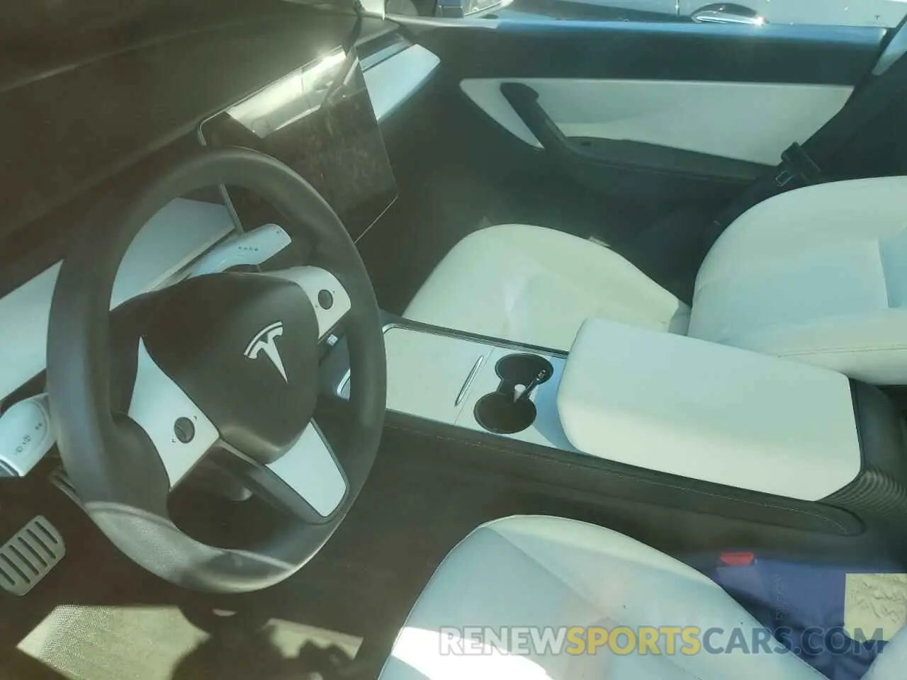 9 Photograph of a damaged car 7SAYGDEF8NF441826 TESLA MODEL Y 2022