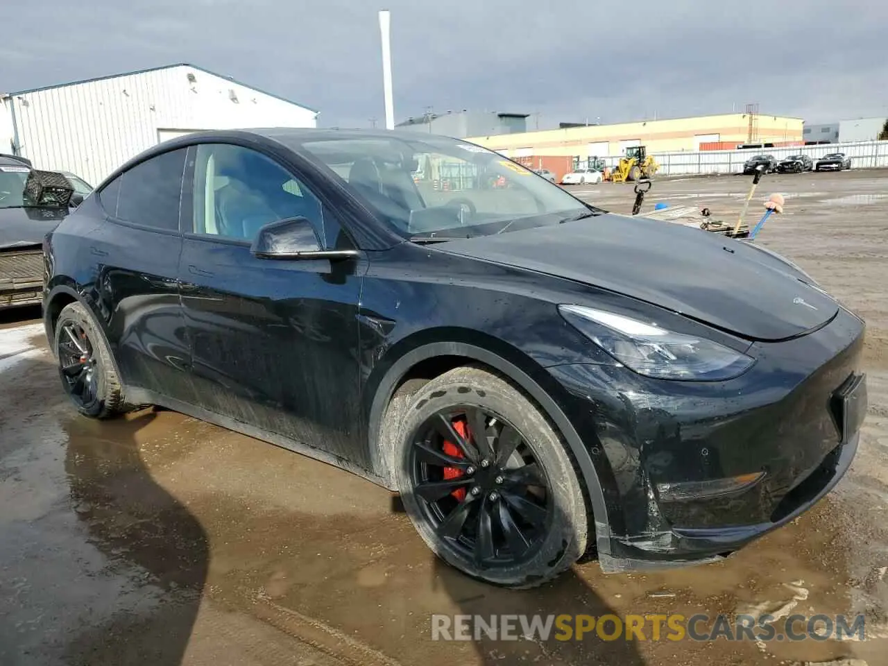4 Photograph of a damaged car 7SAYGDEF8NF452387 TESLA MODEL Y 2022