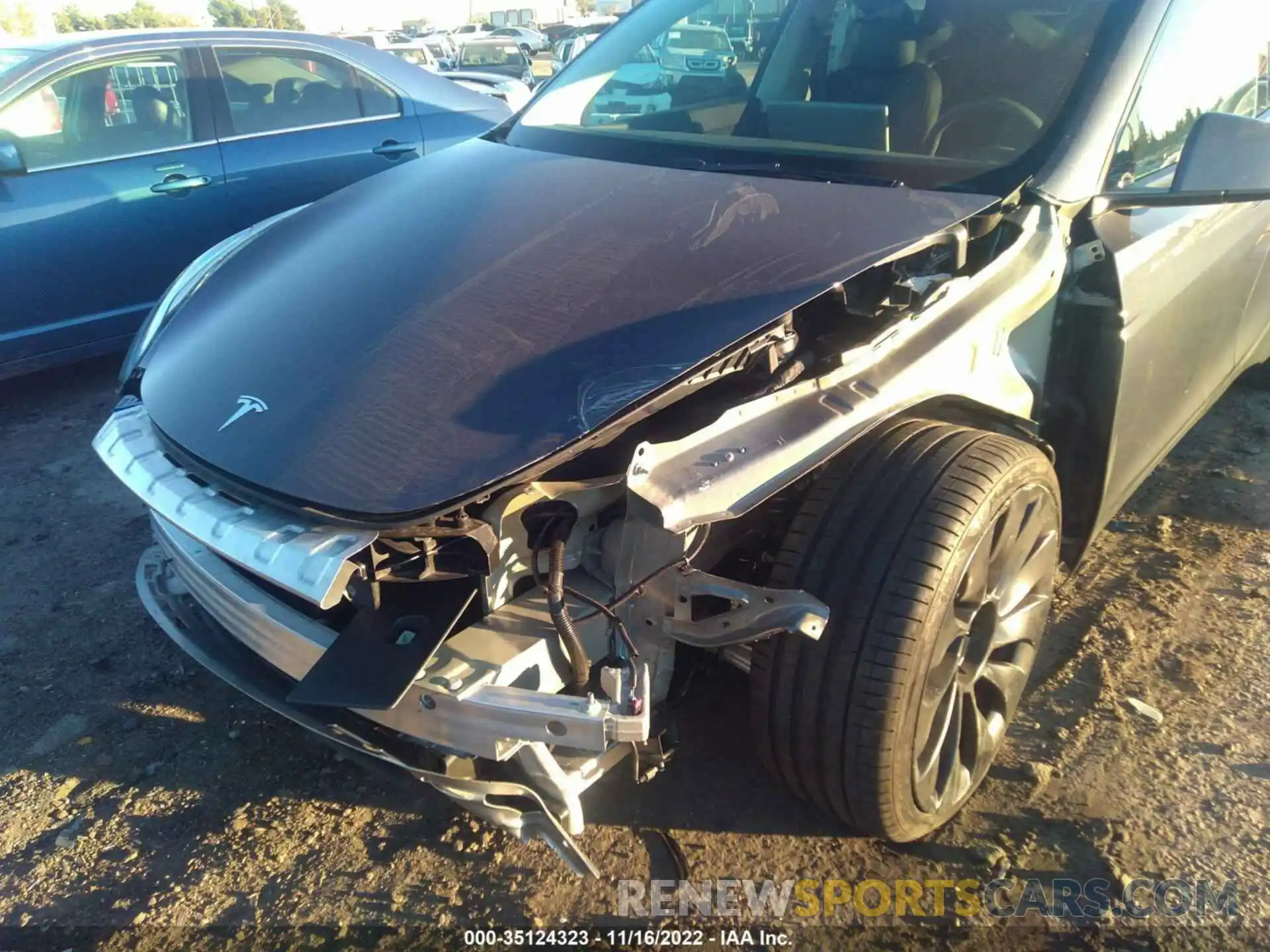 6 Photograph of a damaged car 7SAYGDEF8NF485681 TESLA MODEL Y 2022