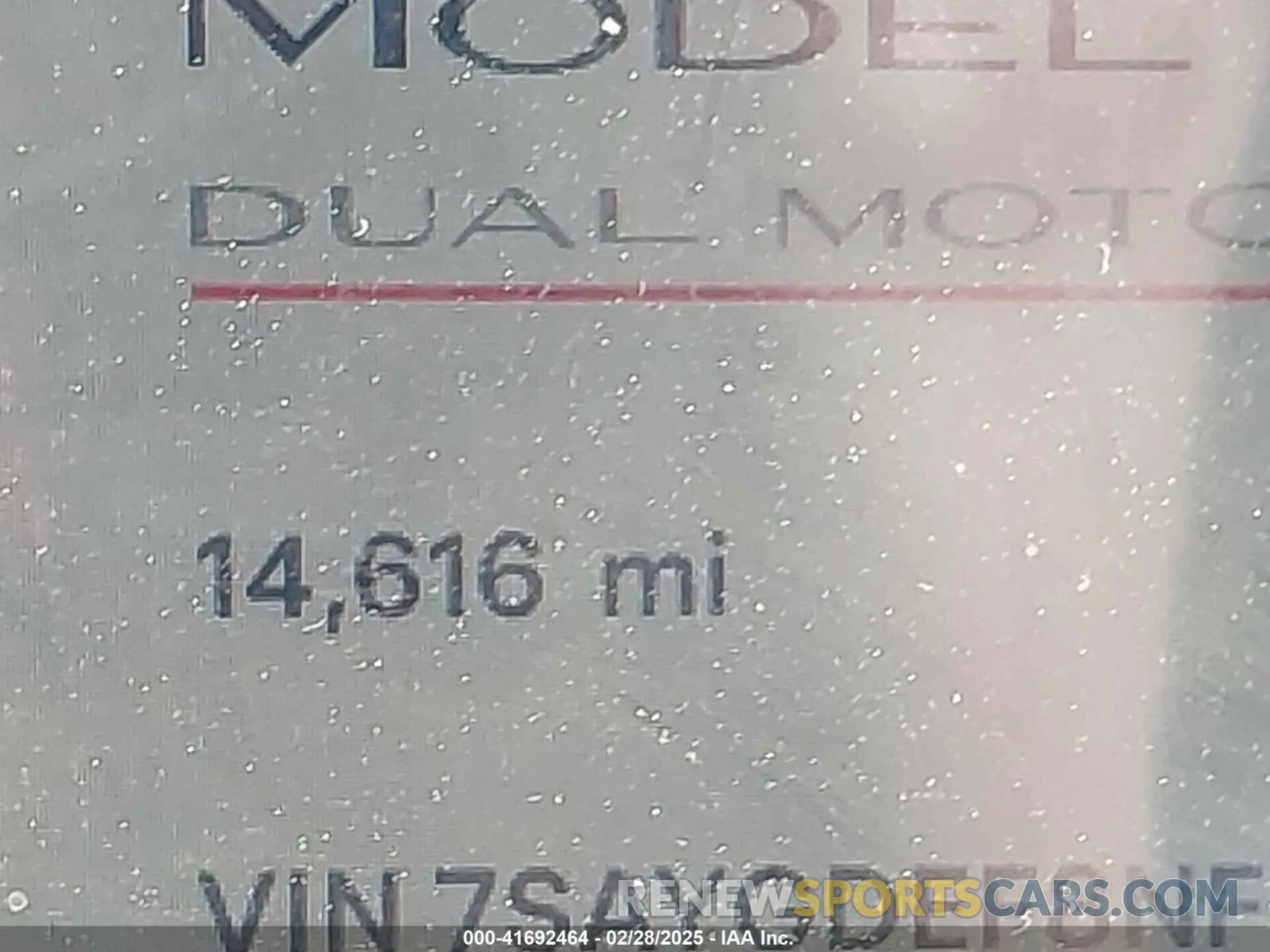 14 Photograph of a damaged car 7SAYGDEF8NF494753 TESLA MODEL Y 2022