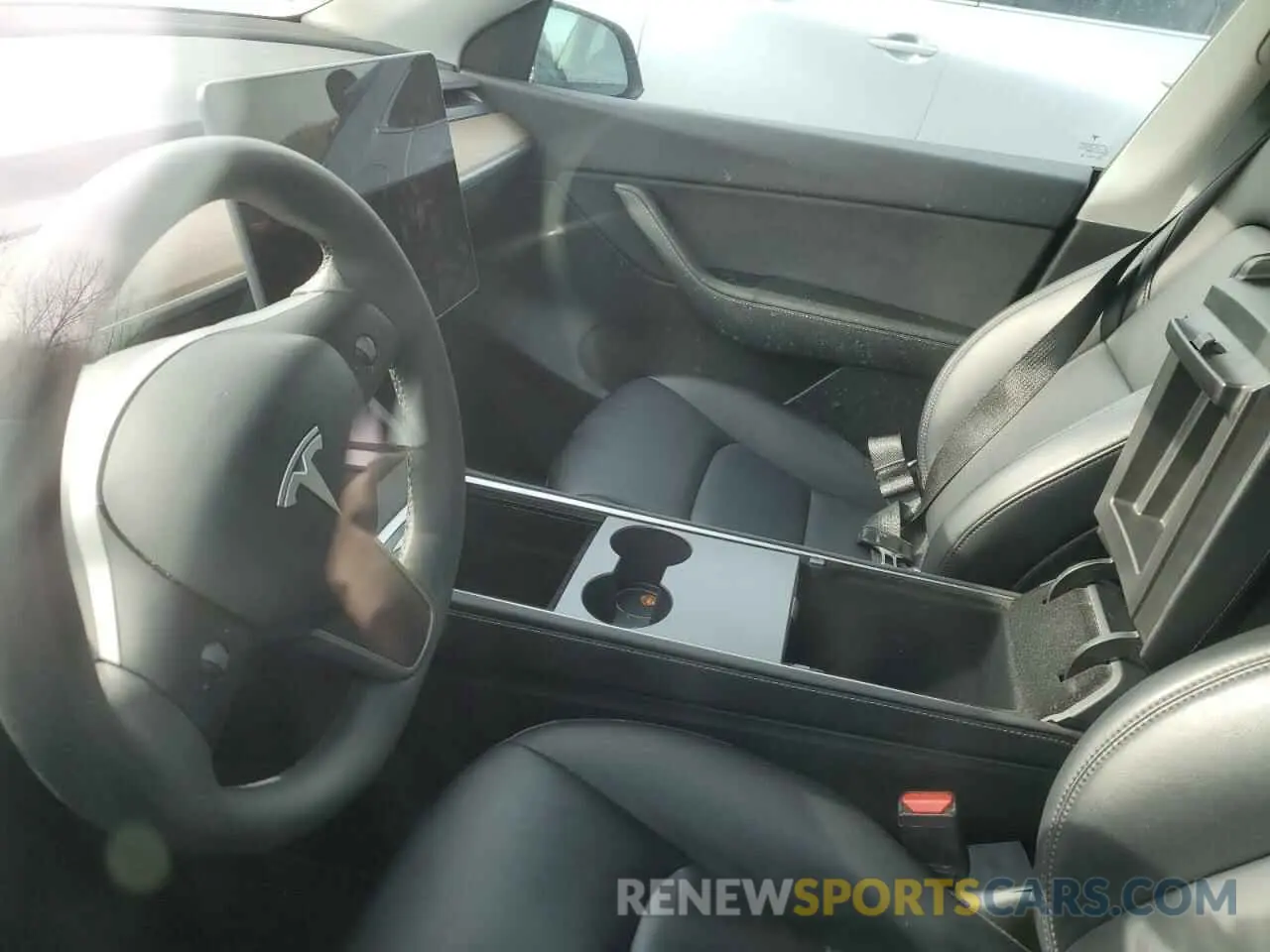 7 Photograph of a damaged car 7SAYGDEF8NF513978 TESLA MODEL Y 2022