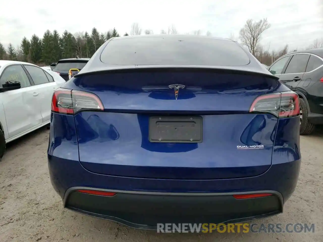 6 Photograph of a damaged car 7SAYGDEF8NF523989 TESLA MODEL Y 2022