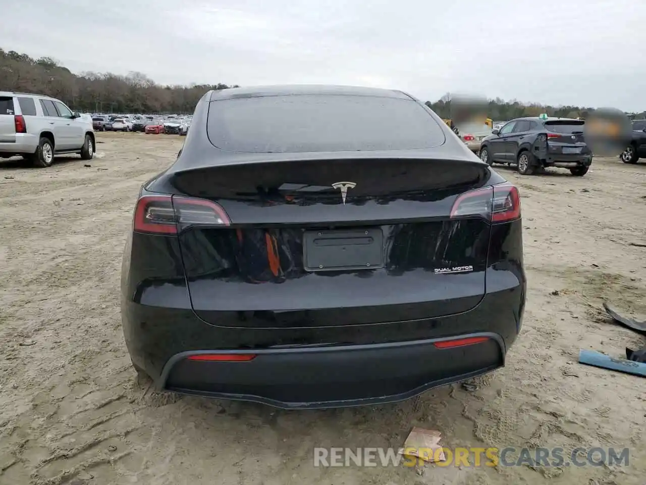 6 Photograph of a damaged car 7SAYGDEF8NF534376 TESLA MODEL Y 2022