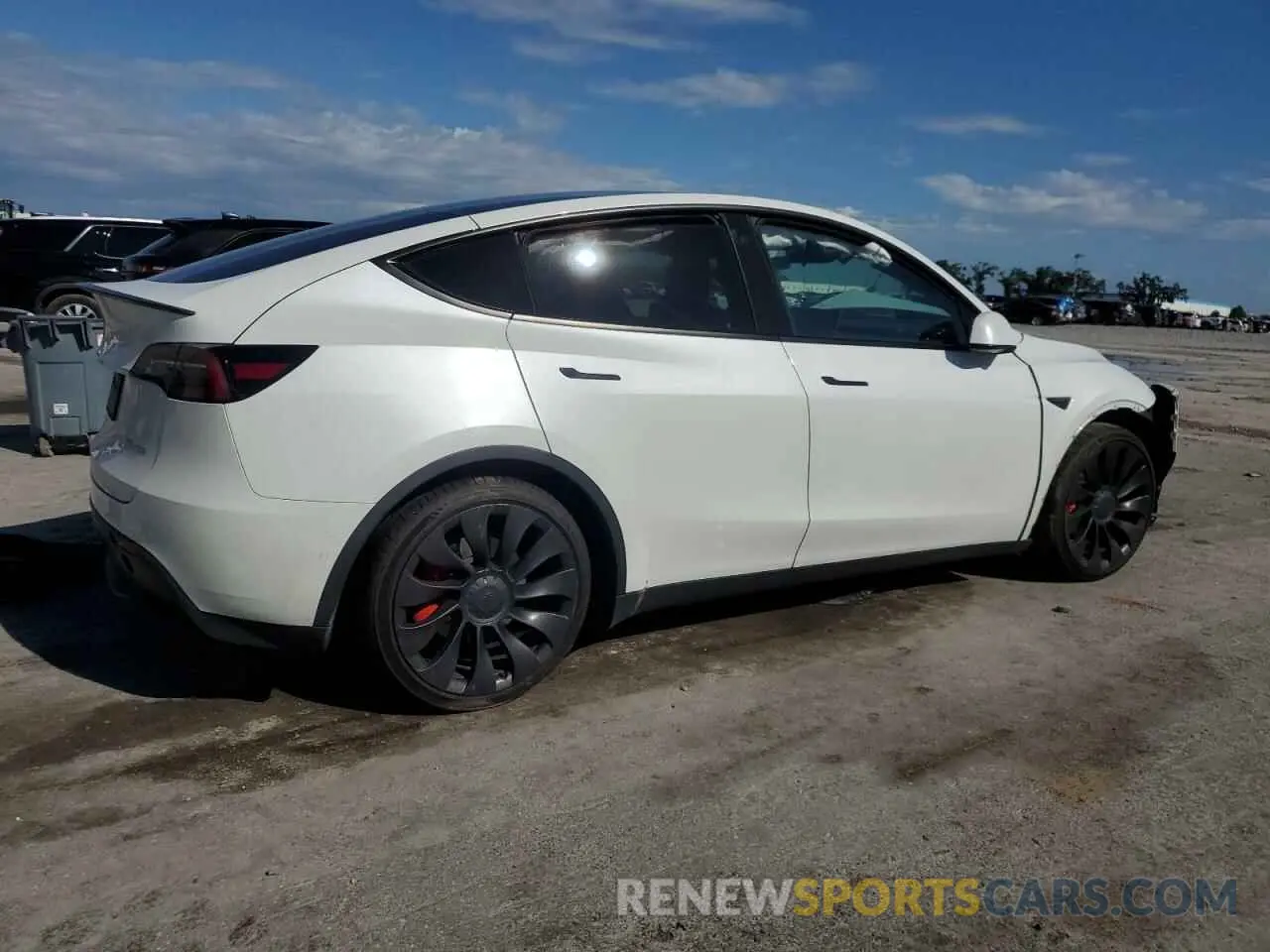 3 Photograph of a damaged car 7SAYGDEF9NF338317 TESLA MODEL Y 2022