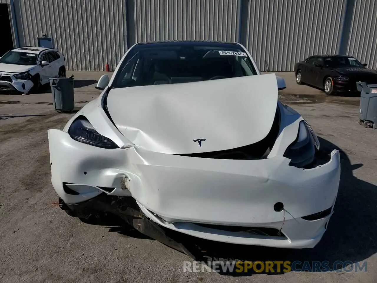 5 Photograph of a damaged car 7SAYGDEF9NF338317 TESLA MODEL Y 2022
