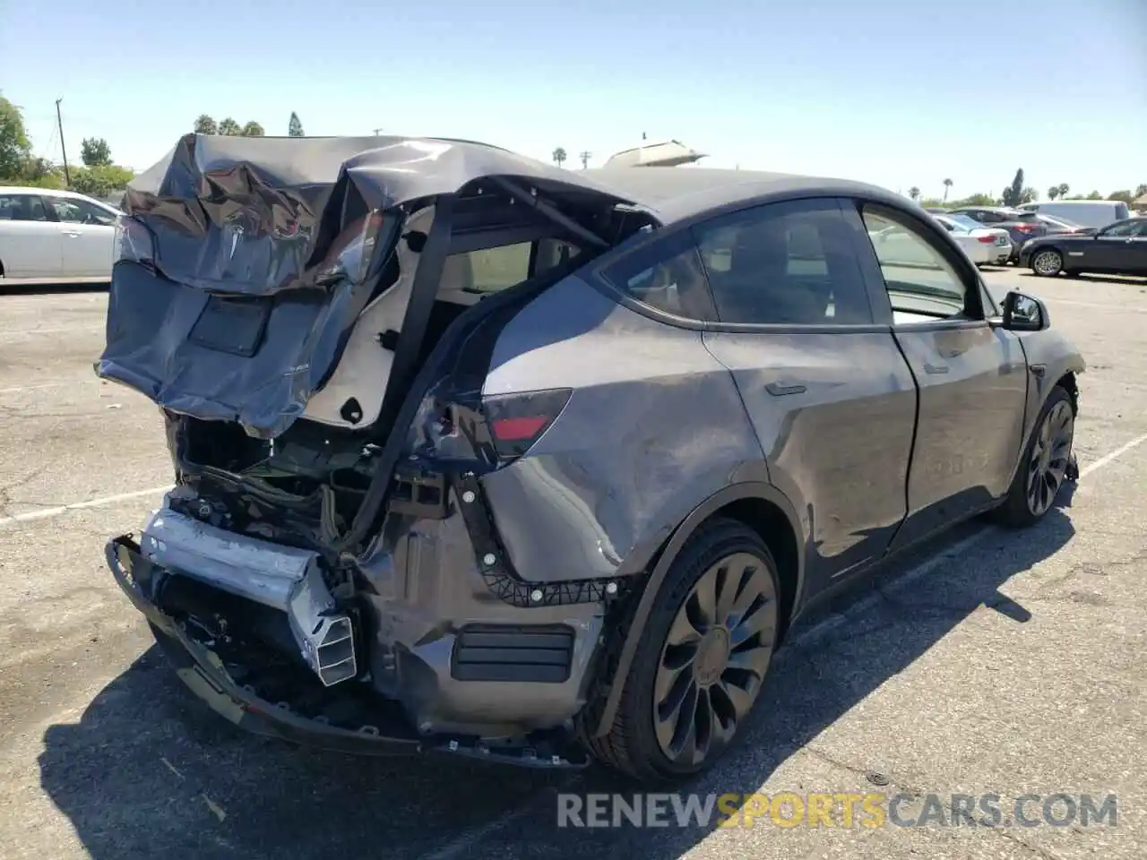 4 Photograph of a damaged car 7SAYGDEF9NF338432 TESLA MODEL Y 2022