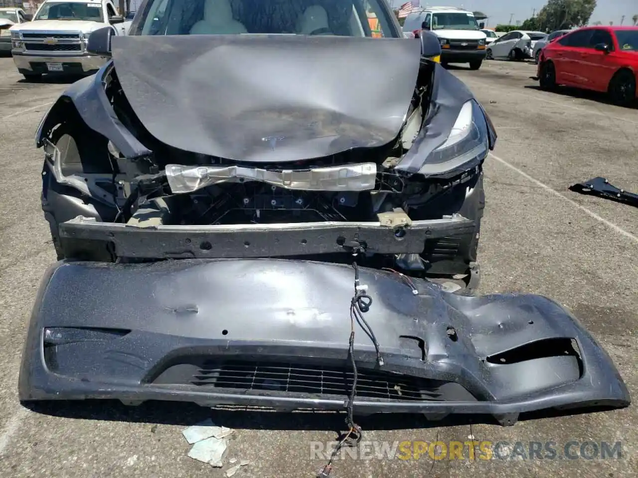 9 Photograph of a damaged car 7SAYGDEF9NF338432 TESLA MODEL Y 2022