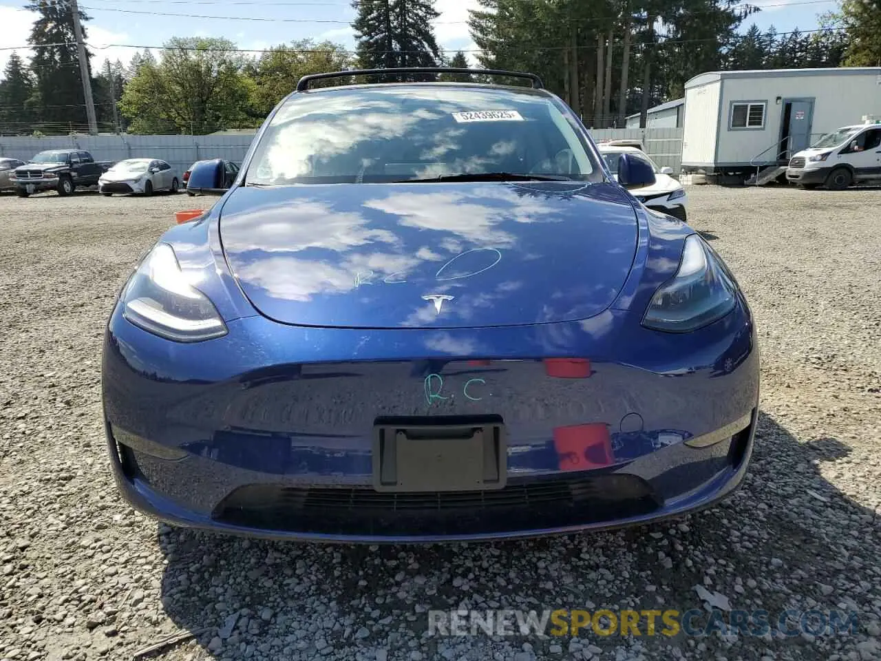 5 Photograph of a damaged car 7SAYGDEF9NF340987 TESLA MODEL Y 2022