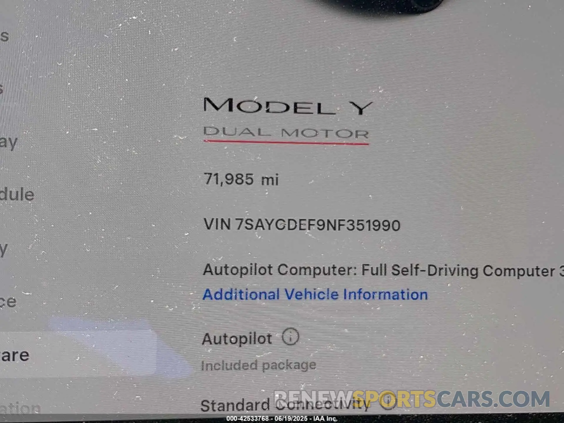 15 Photograph of a damaged car 7SAYGDEF9NF351990 TESLA MODEL Y 2022
