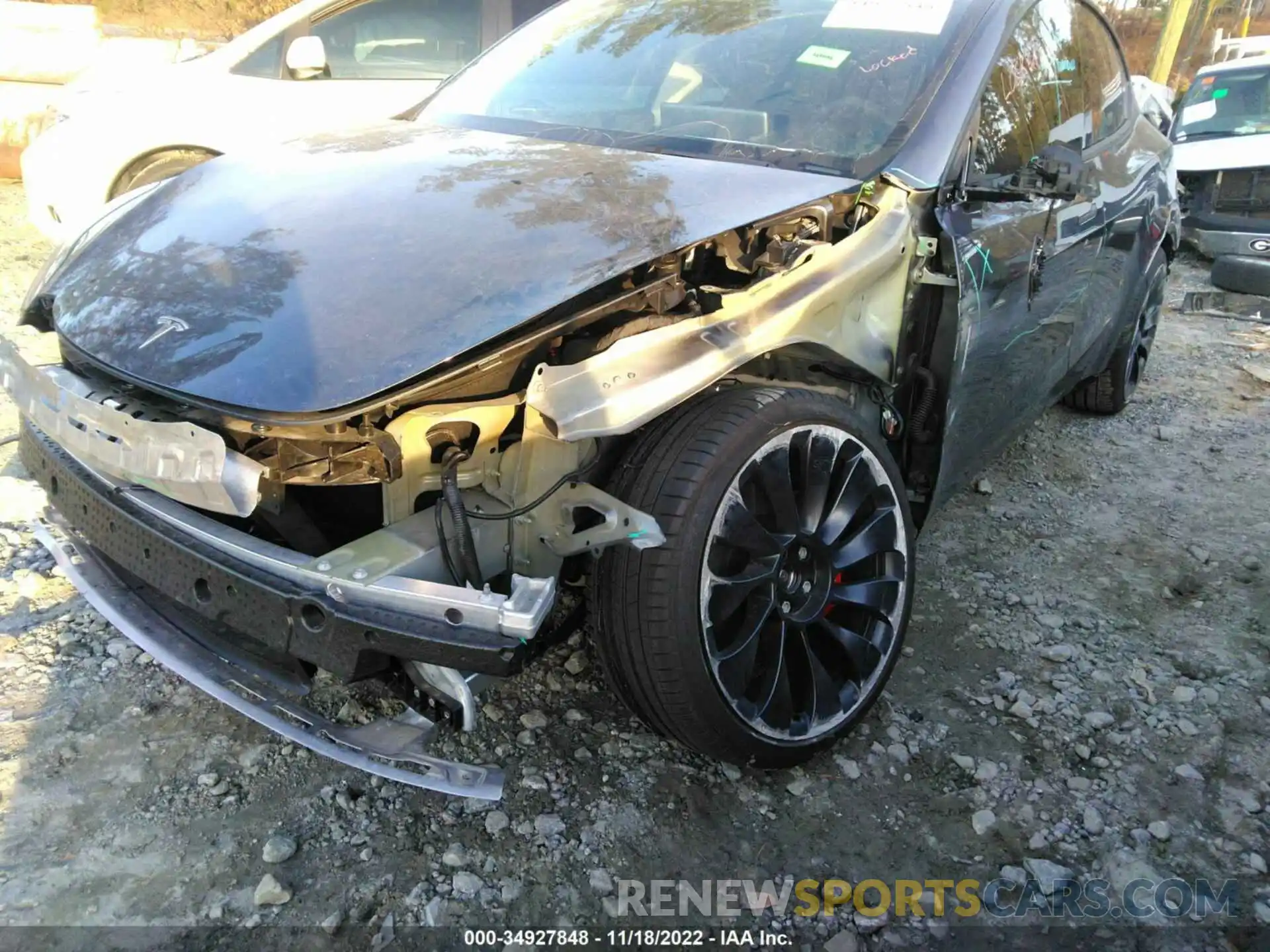 6 Photograph of a damaged car 7SAYGDEF9NF377120 TESLA MODEL Y 2022