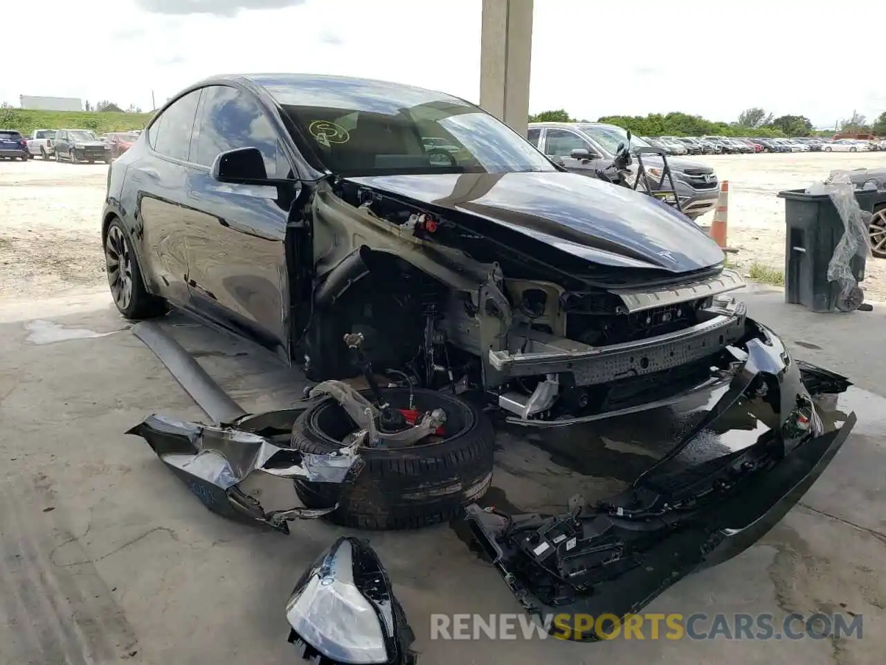 1 Photograph of a damaged car 7SAYGDEF9NF379126 TESLA MODEL Y 2022