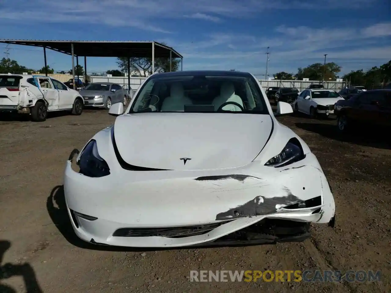 9 Photograph of a damaged car 7SAYGDEF9NF383600 TESLA MODEL Y 2022