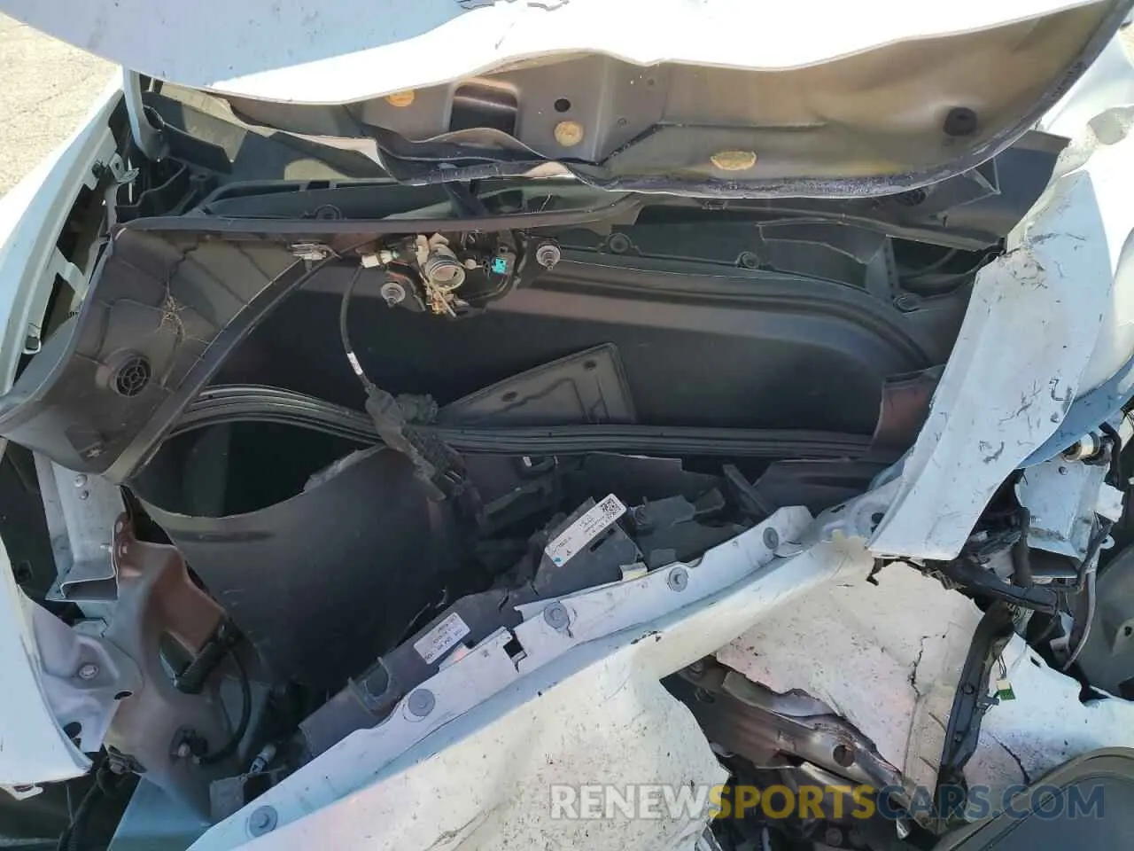 11 Photograph of a damaged car 7SAYGDEF9NF392197 TESLA MODEL Y 2022