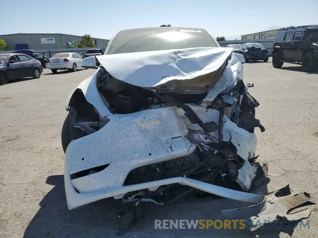 5 Photograph of a damaged car 7SAYGDEF9NF392197 TESLA MODEL Y 2022