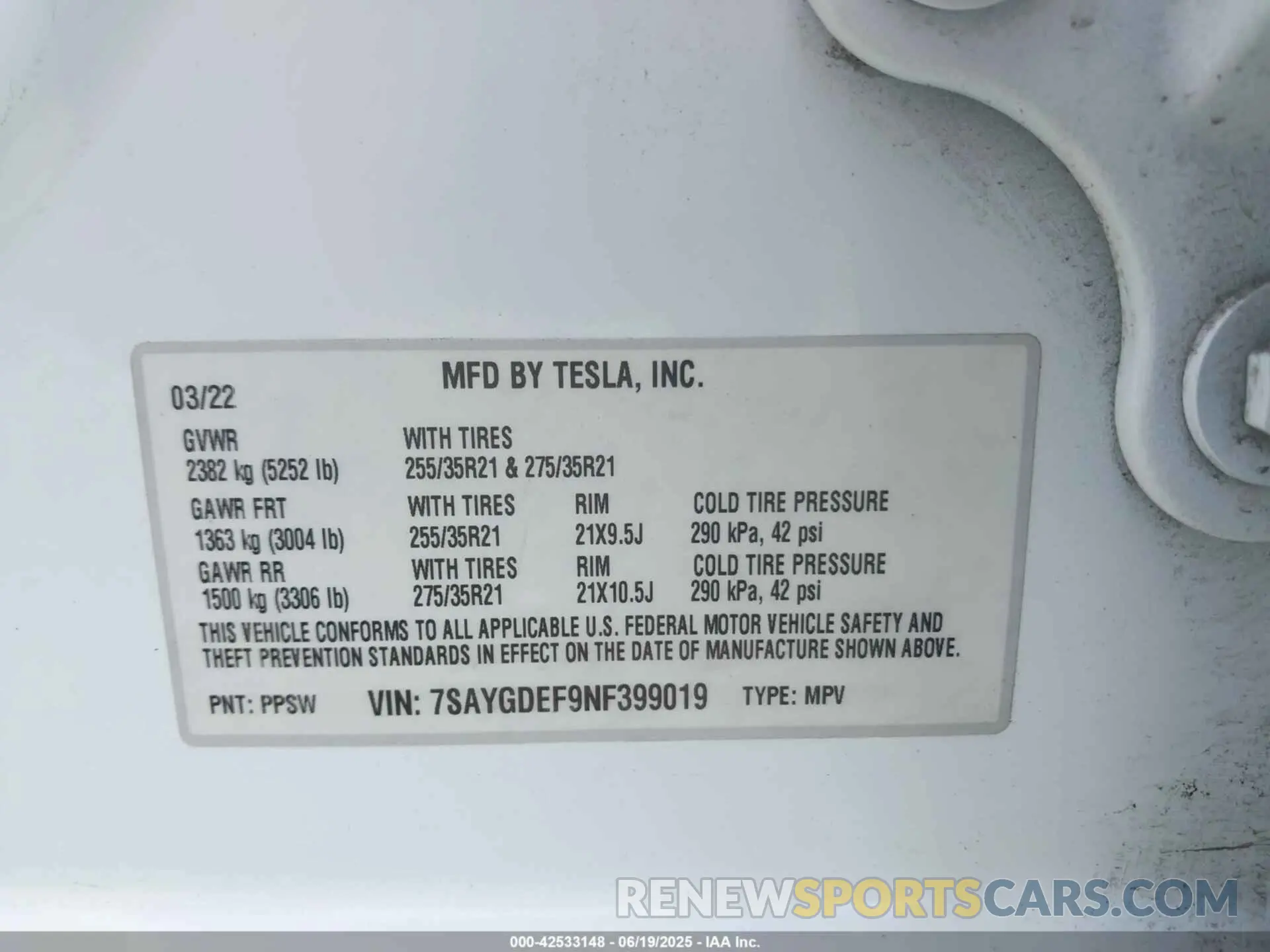9 Photograph of a damaged car 7SAYGDEF9NF399019 TESLA MODEL Y 2022