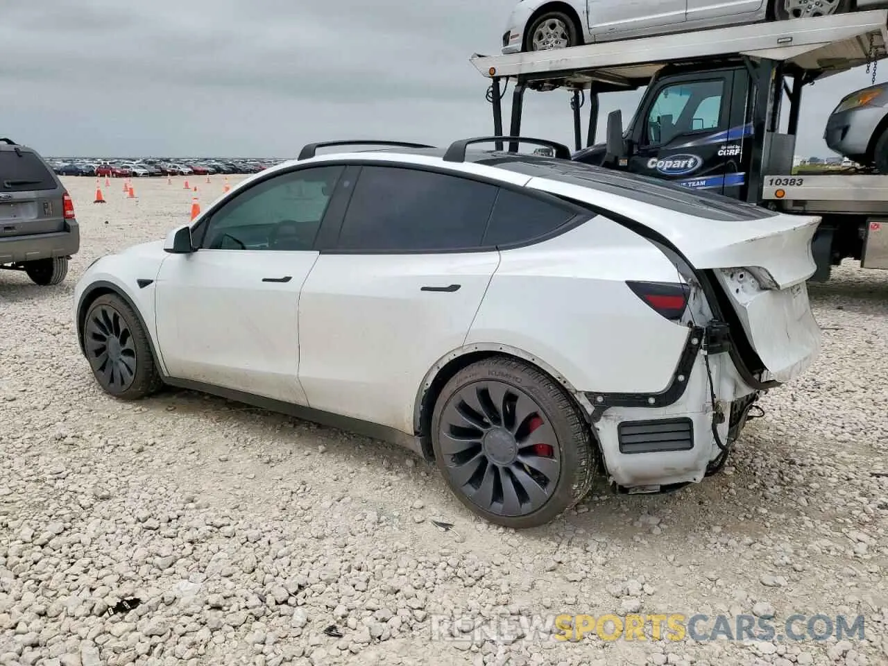 2 Photograph of a damaged car 7SAYGDEF9NF399909 TESLA MODEL Y 2022
