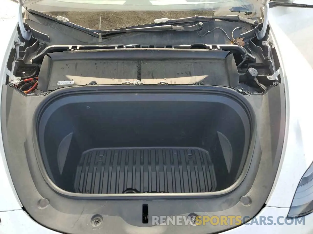 13 Photograph of a damaged car 7SAYGDEF9NF406812 TESLA MODEL Y 2022
