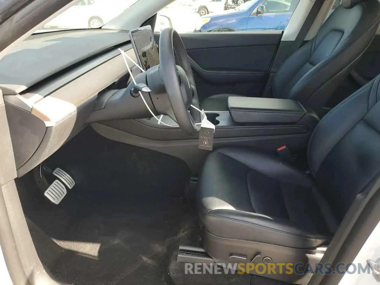7 Photograph of a damaged car 7SAYGDEF9NF406812 TESLA MODEL Y 2022