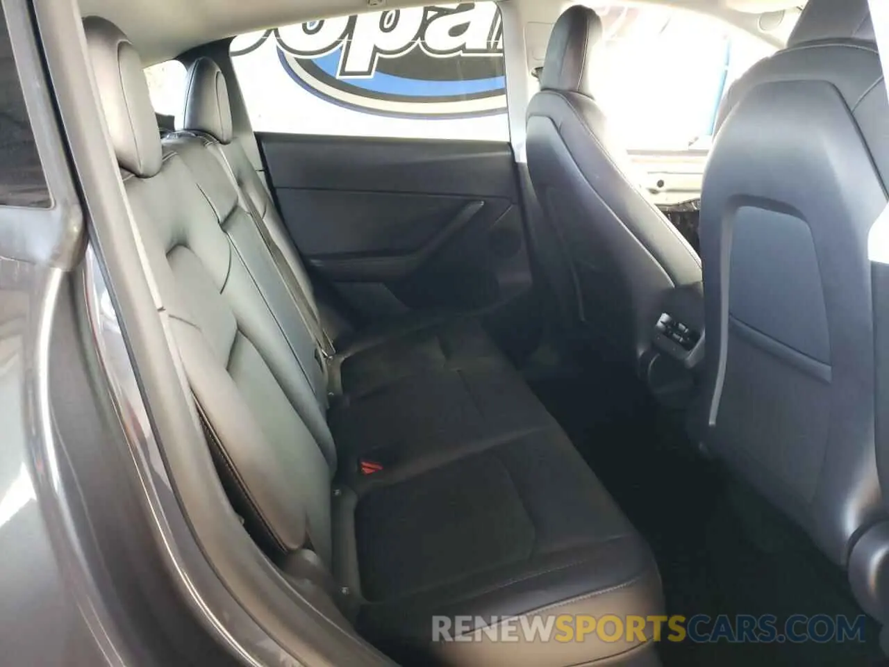 10 Photograph of a damaged car 7SAYGDEF9NF411721 TESLA MODEL Y 2022