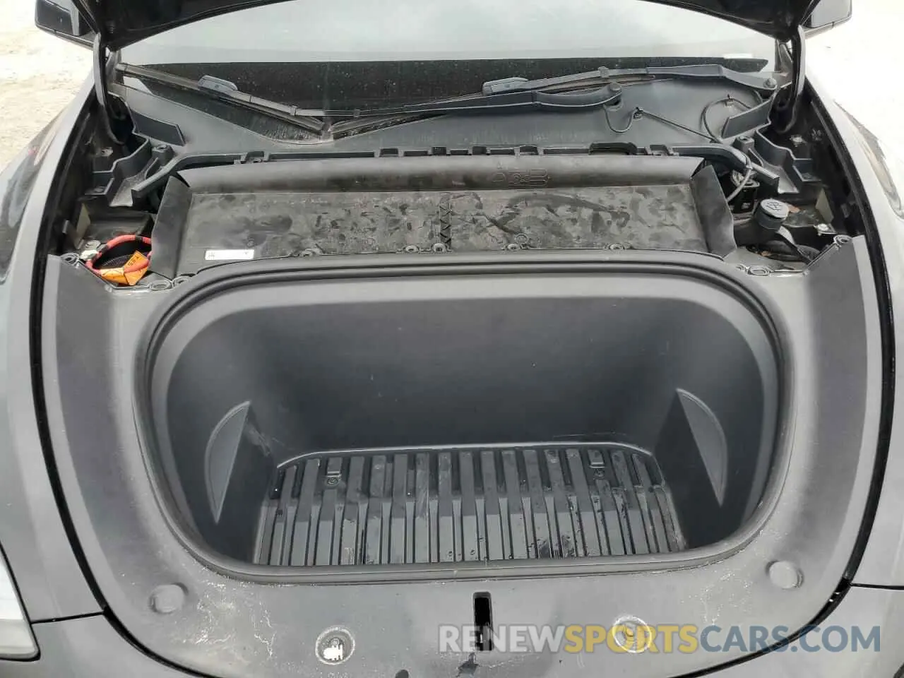 11 Photograph of a damaged car 7SAYGDEF9NF463382 TESLA MODEL Y 2022