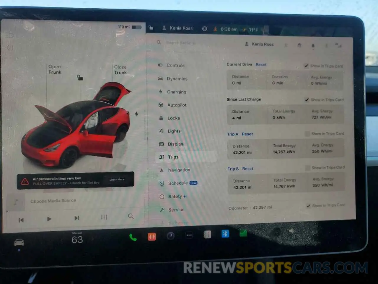 9 Photograph of a damaged car 7SAYGDEF9NF466251 TESLA MODEL Y 2022