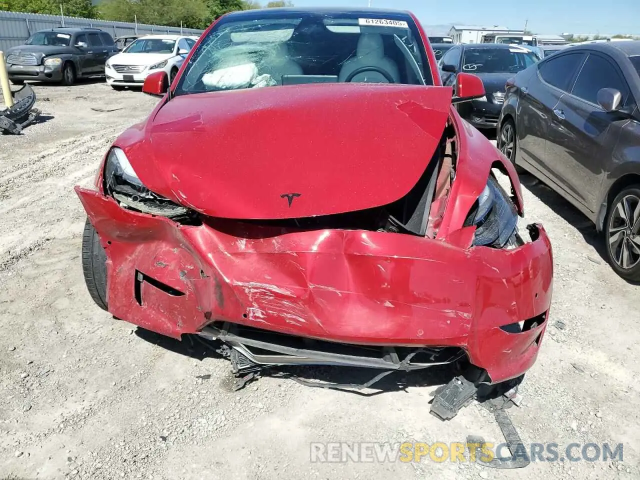 5 Photograph of a damaged car 7SAYGDEF9NF510183 TESLA MODEL Y 2022