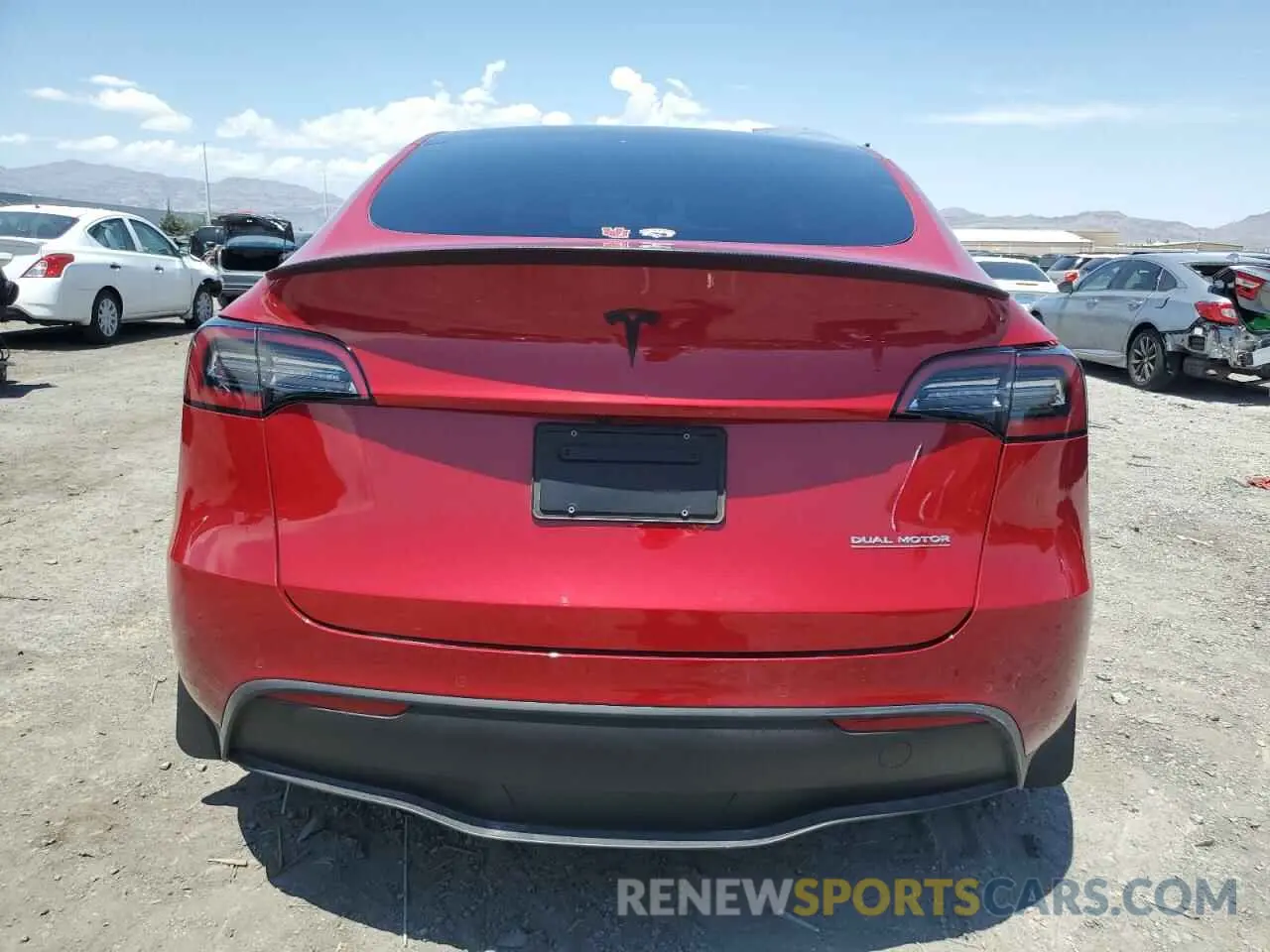 6 Photograph of a damaged car 7SAYGDEF9NF510183 TESLA MODEL Y 2022