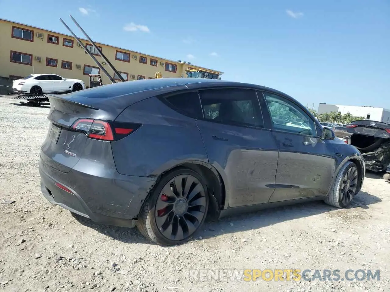 3 Photograph of a damaged car 7SAYGDEF9NF513648 TESLA MODEL Y 2022