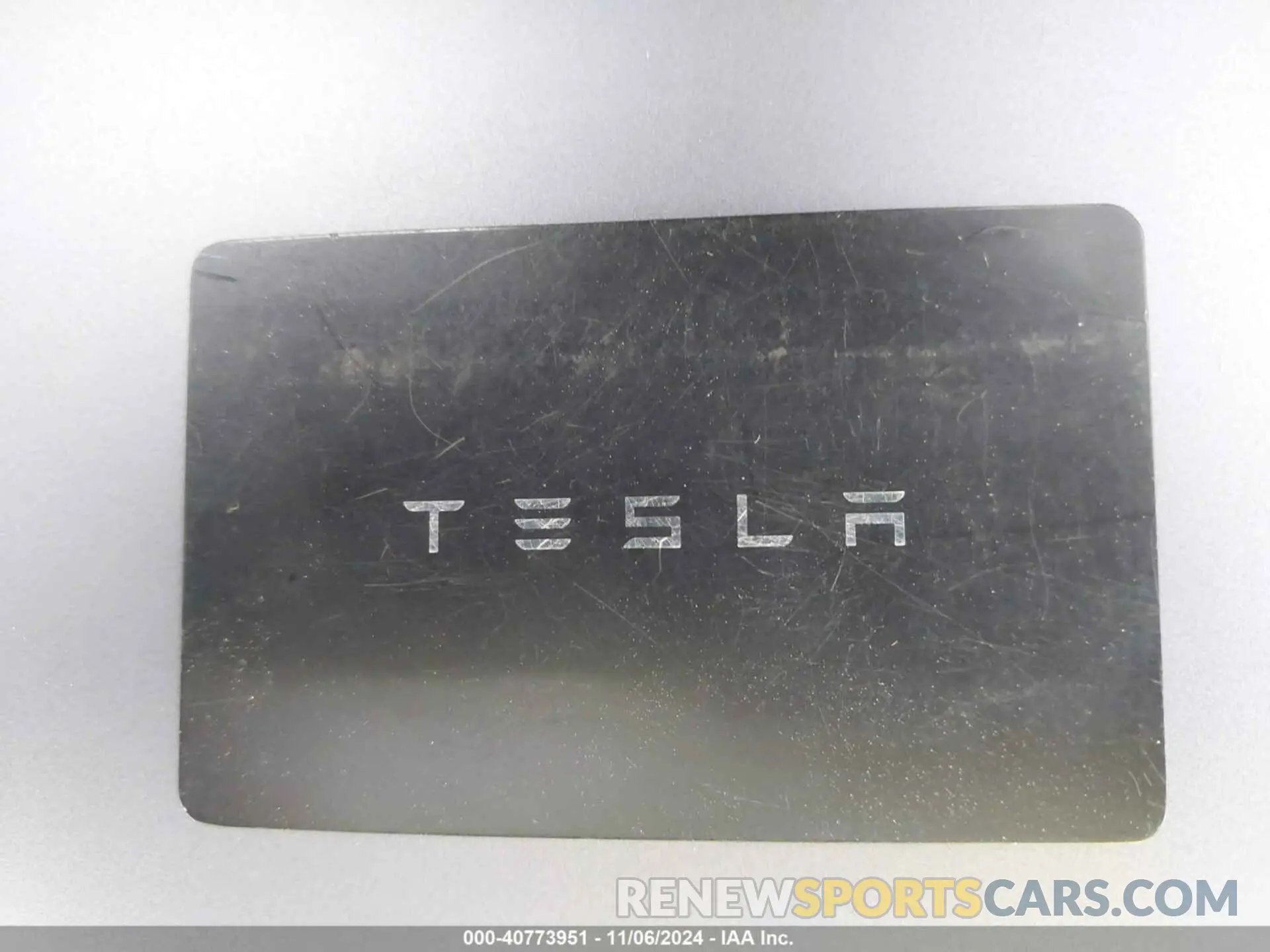 11 Photograph of a damaged car 7SAYGDEF9NF522141 TESLA MODEL Y 2022