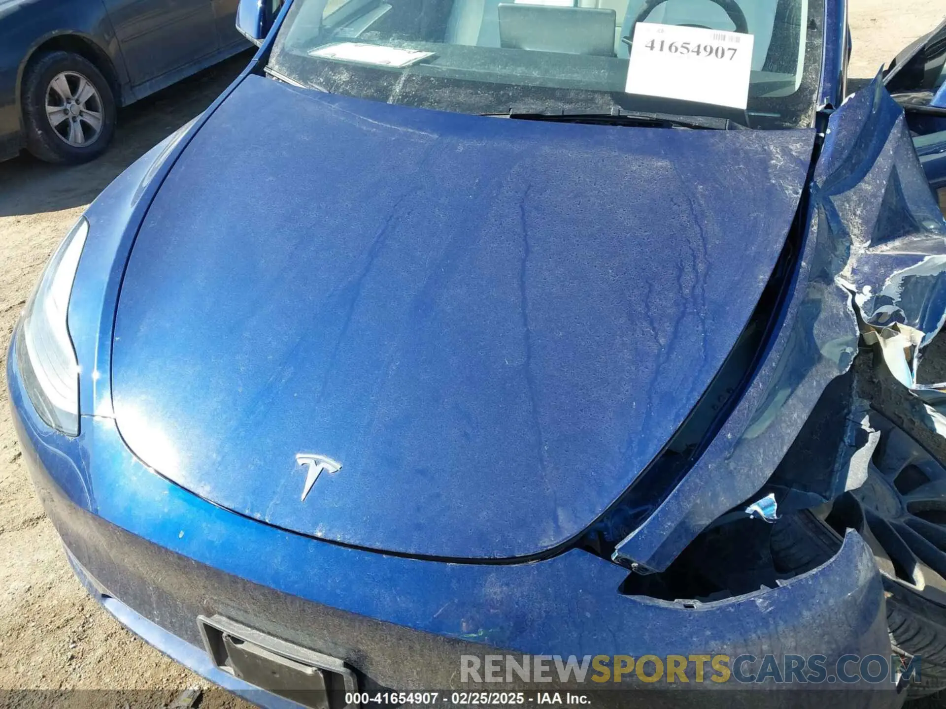 10 Photograph of a damaged car 7SAYGDEF9NF523452 TESLA MODEL Y 2022