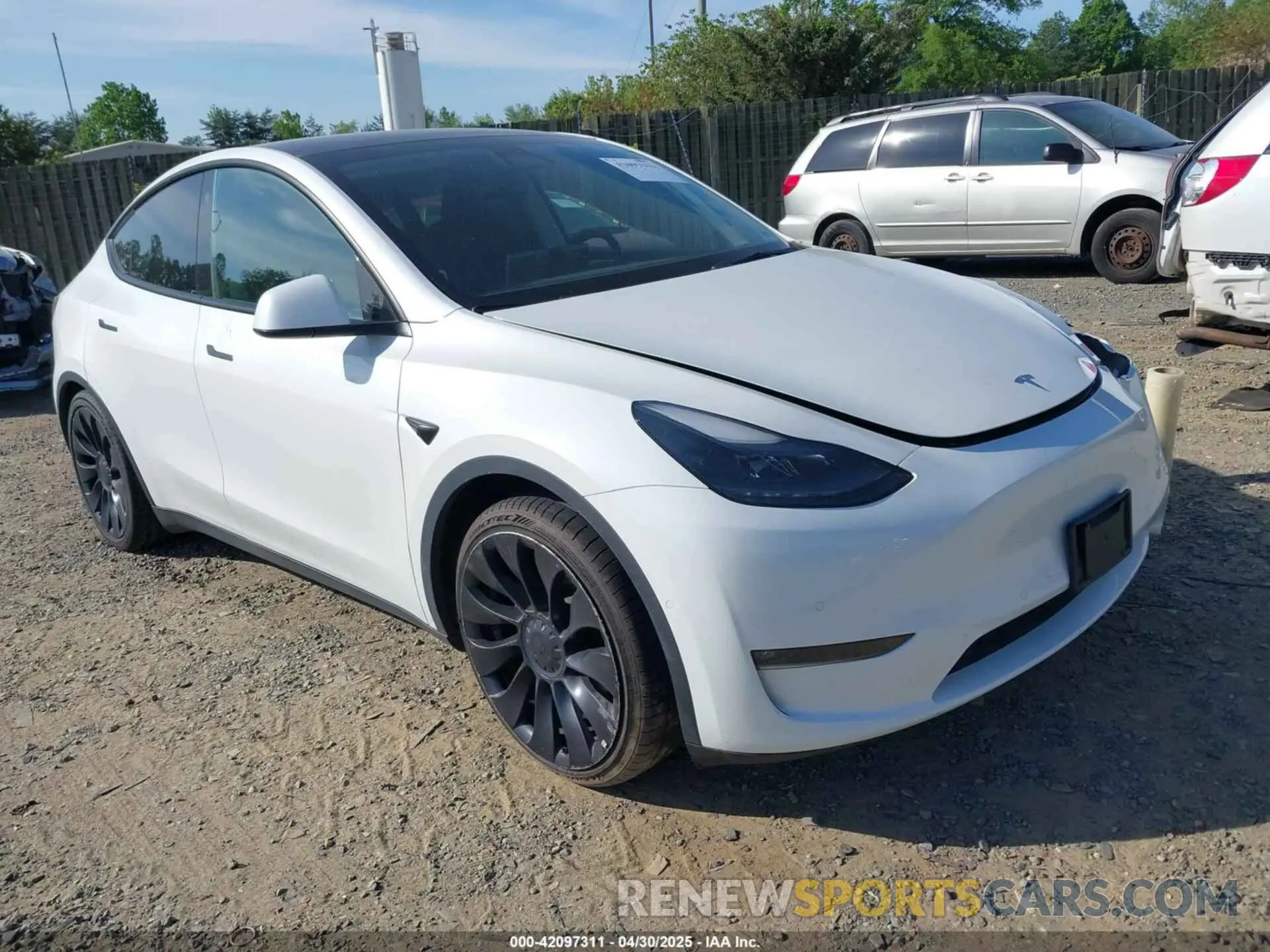 1 Photograph of a damaged car 7SAYGDEF9NF542745 TESLA MODEL Y 2022