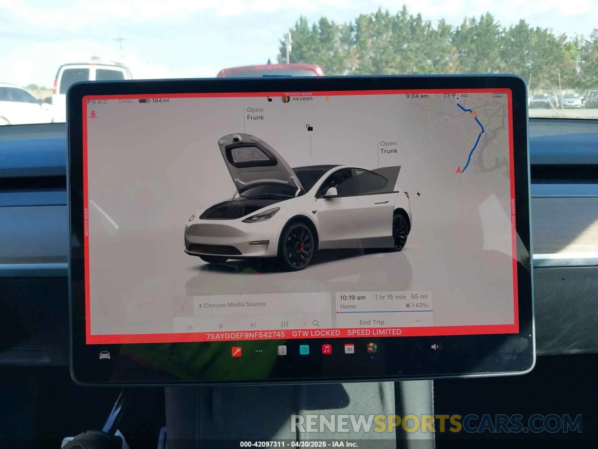 18 Photograph of a damaged car 7SAYGDEF9NF542745 TESLA MODEL Y 2022