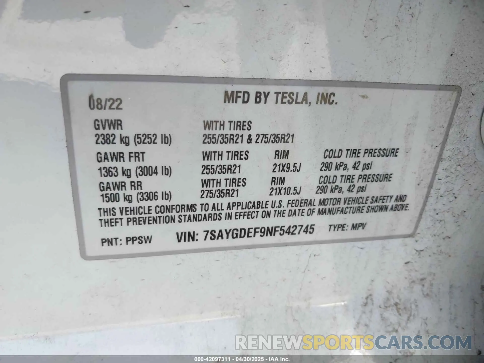 9 Photograph of a damaged car 7SAYGDEF9NF542745 TESLA MODEL Y 2022