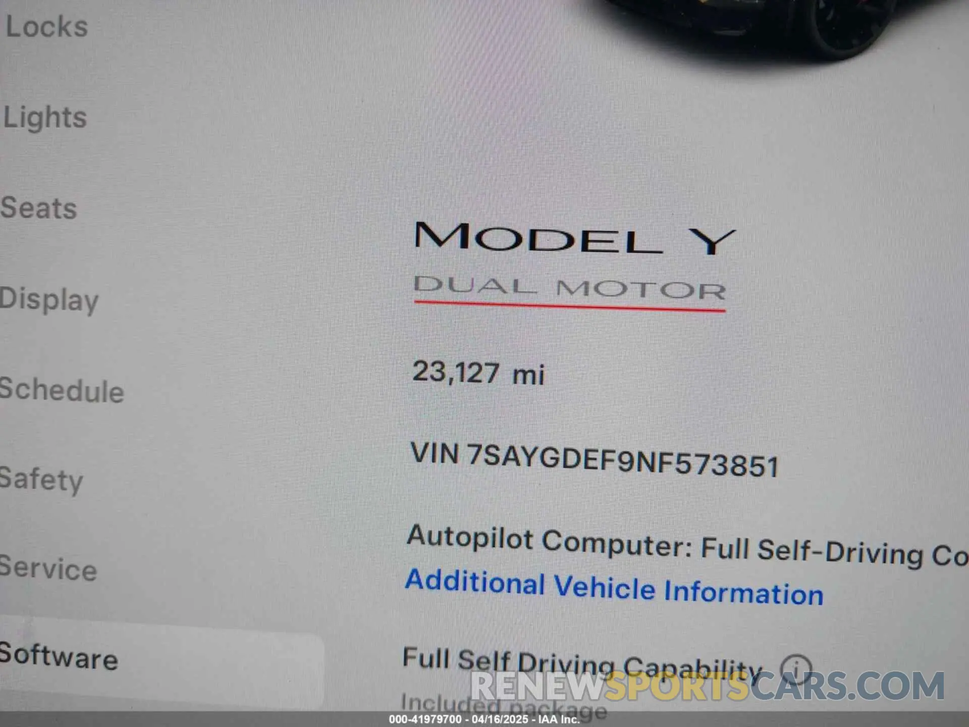 16 Photograph of a damaged car 7SAYGDEF9NF573851 TESLA MODEL Y 2022