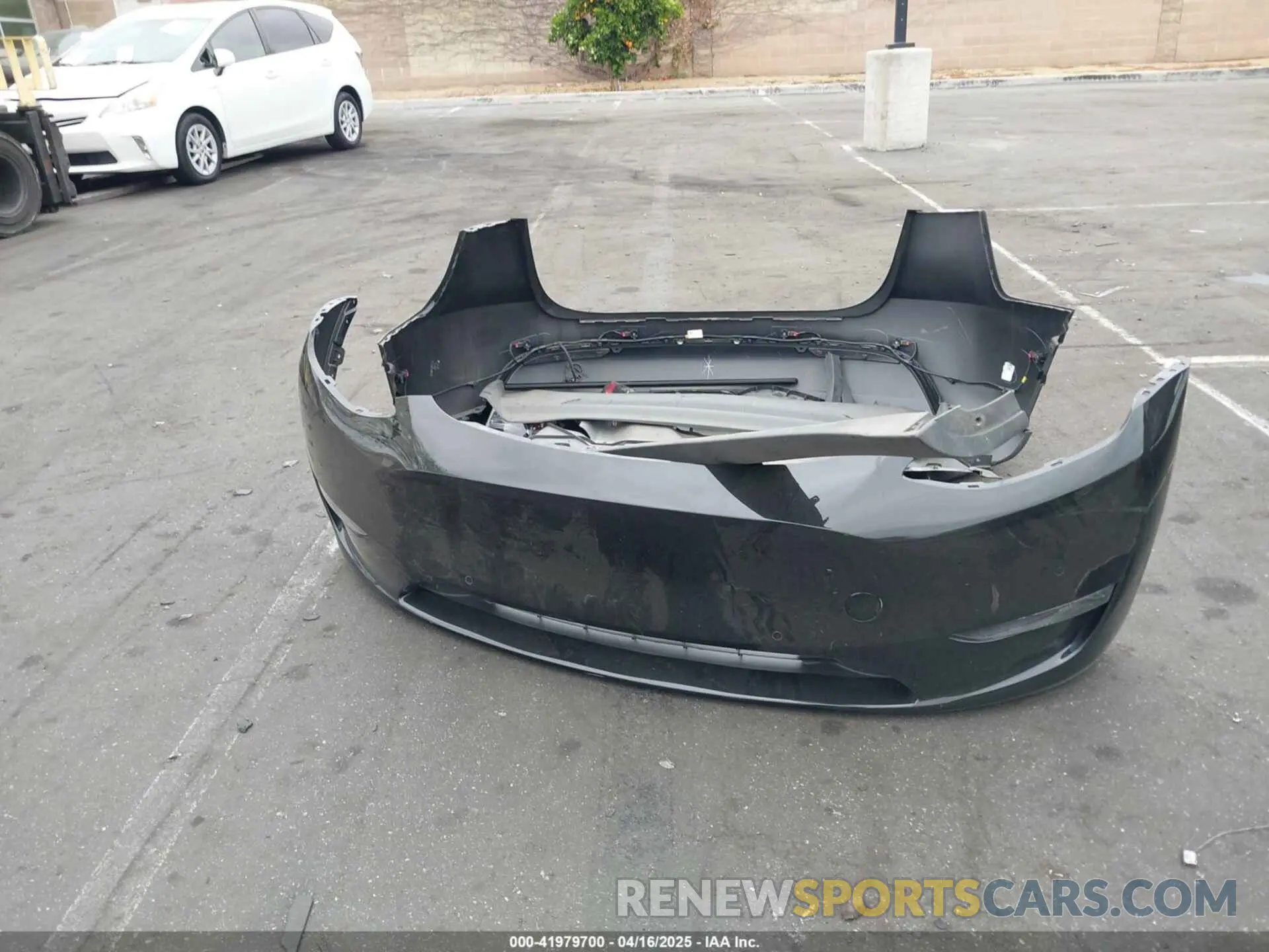 20 Photograph of a damaged car 7SAYGDEF9NF573851 TESLA MODEL Y 2022