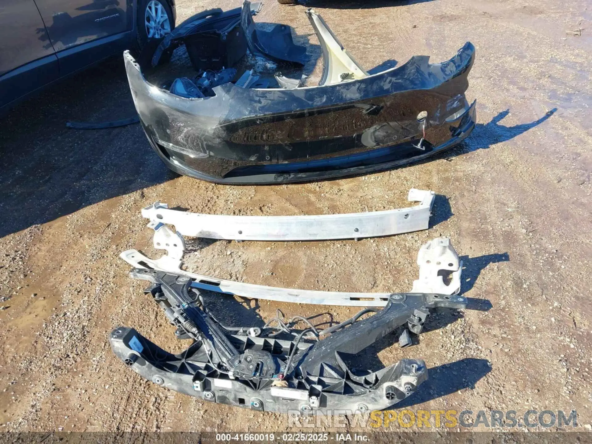 12 Photograph of a damaged car 7SAYGDEFXNF313636 TESLA MODEL Y 2022